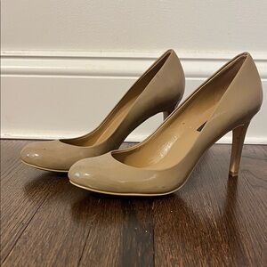Ann Taylor Patent Leather Taupe Pumps